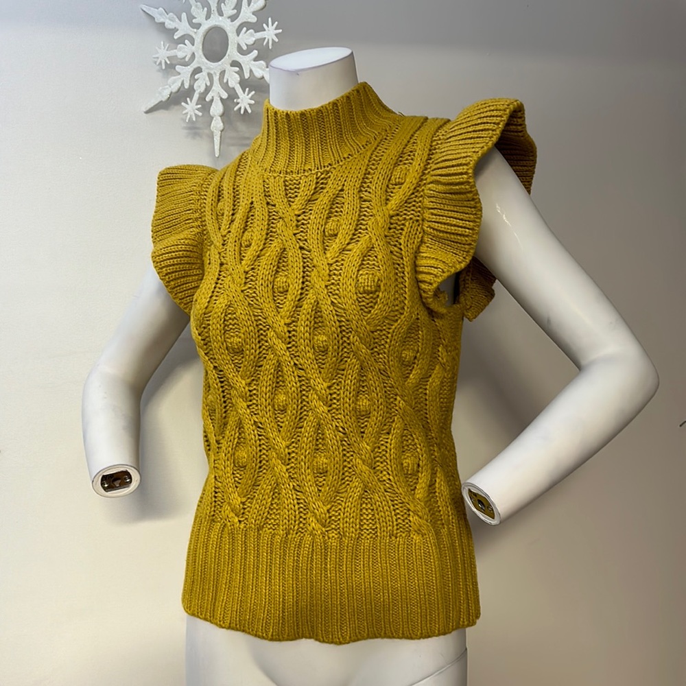 BBWM Woman mustard yellow vest sweater mock neck Zara copy chunky knitted NWT